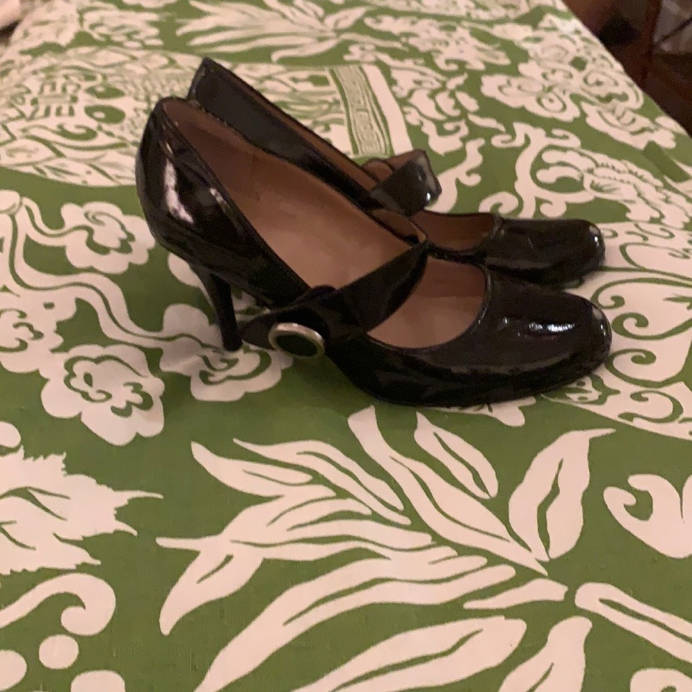Tahari Black Patton Heels